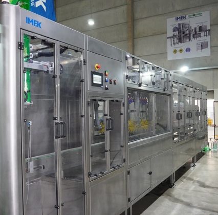 Máquina de rotulagem sleeve: tecnologia, produtividade e impacto visual na embalagem