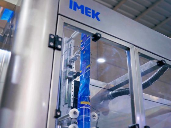 Orçamento máquina rotuladora sleeve: como avaliar custo, retorno e a escolha certa